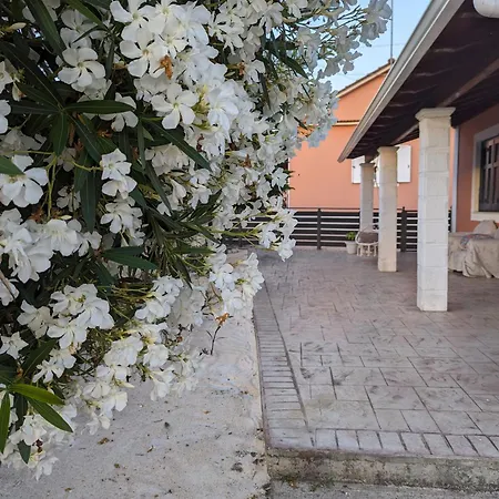 Getaway To Relax & Play At Meraki Agios Stefanos Avliotes (Corfu)